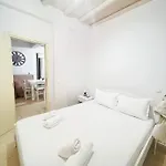 Δωμάτια σε οικογενειακή κατοικία Blue Ocean Amado Vila In Mykonos *